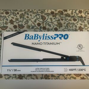 Babyliss pro nano titanium flat iron